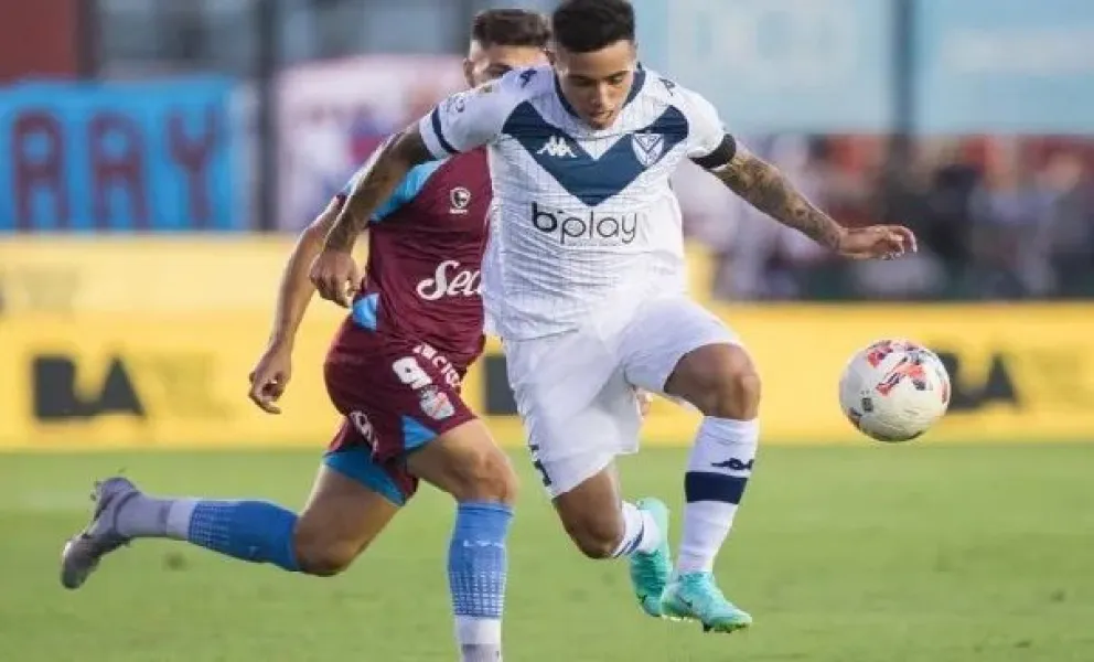 Vélez se mide ante Arsenal por la Liga Profesional: hora y TV