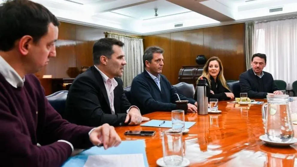 Massa se reúne con su equipo económico para definir las próximas medidas 