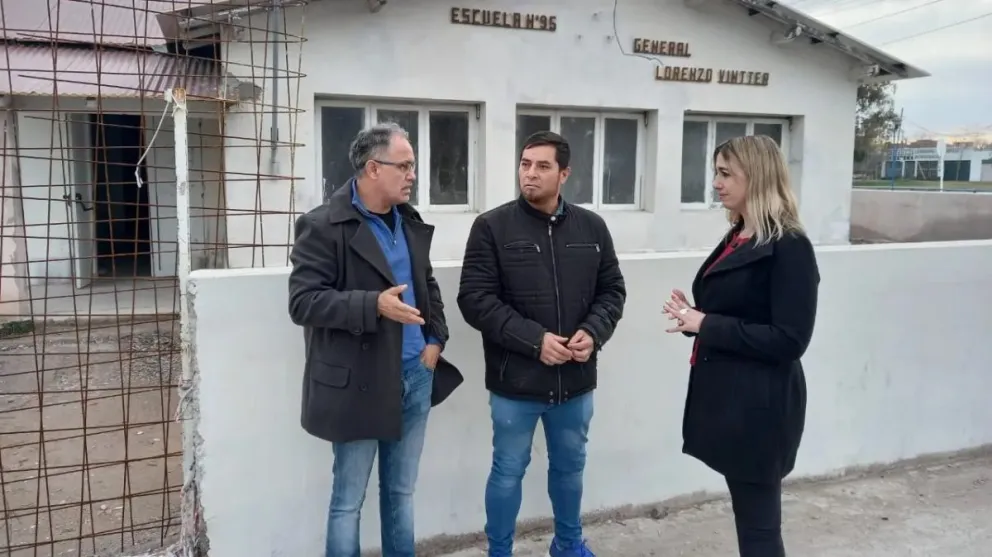 Con el 47% de la obra, se reiniciaron los trabajos de la Escuela 95