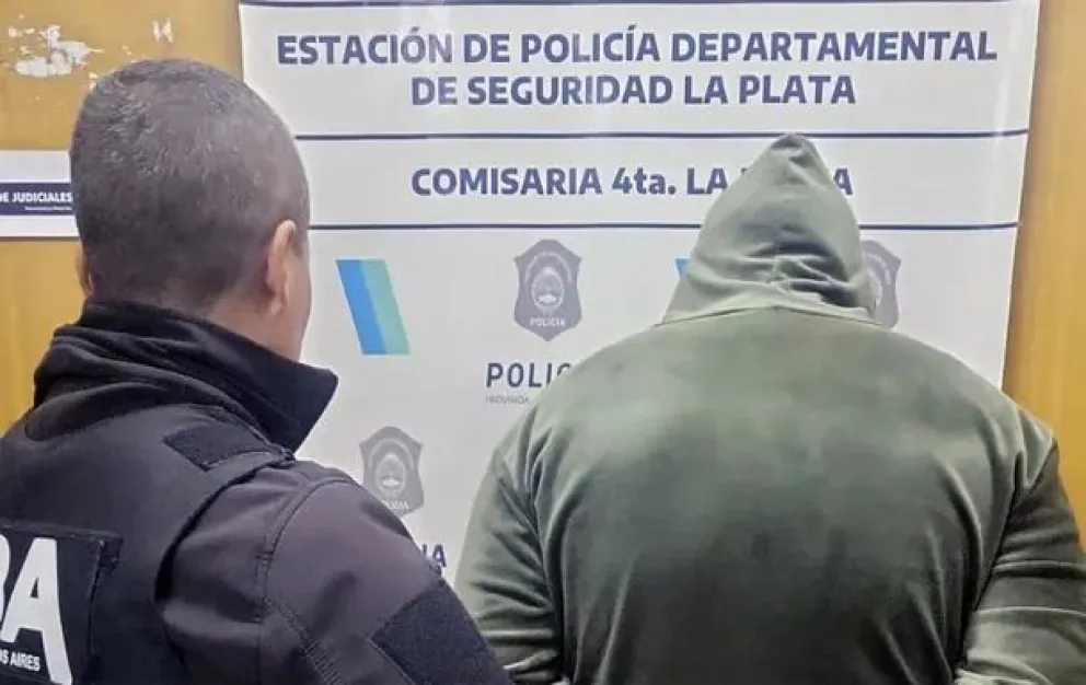Un empleado denuncia salidera bancaria millonaria, pero las pruebas revelan que es una mentira