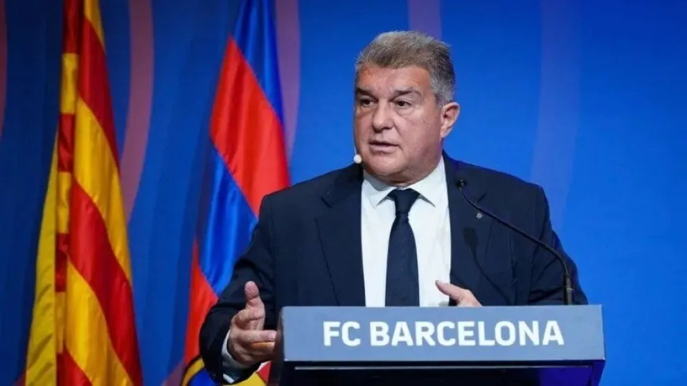 El presidente del Barcelona reveló que el club le debe dinero a Messi 