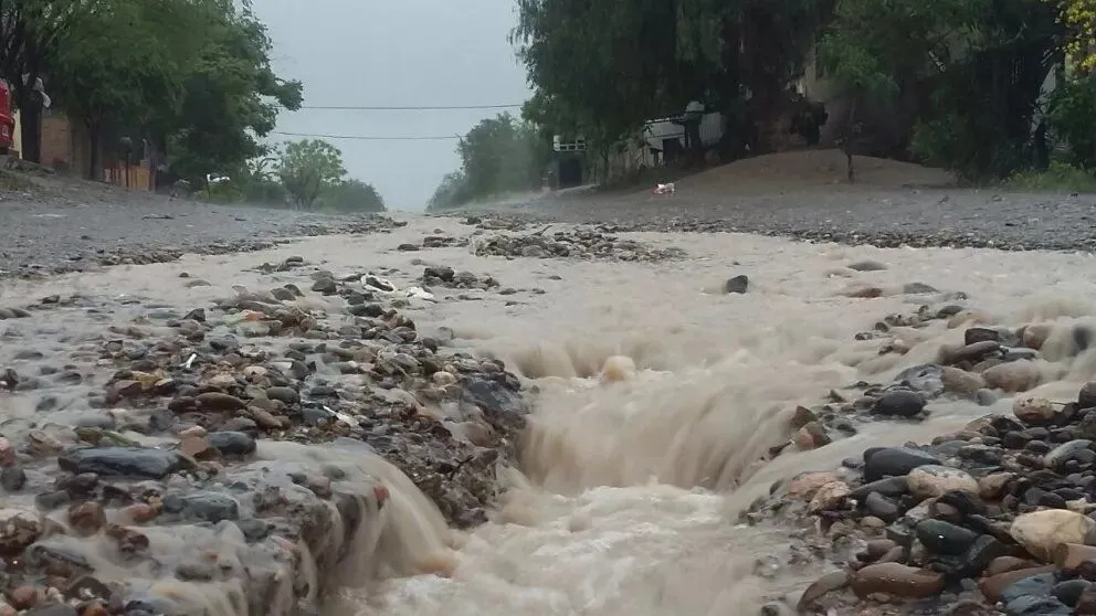 Efecto lluvia: continua el arreglo de calles