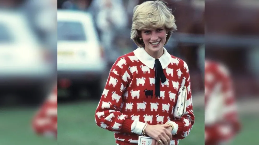 Subastarán un suéter de Lady Di: cuál es su valor