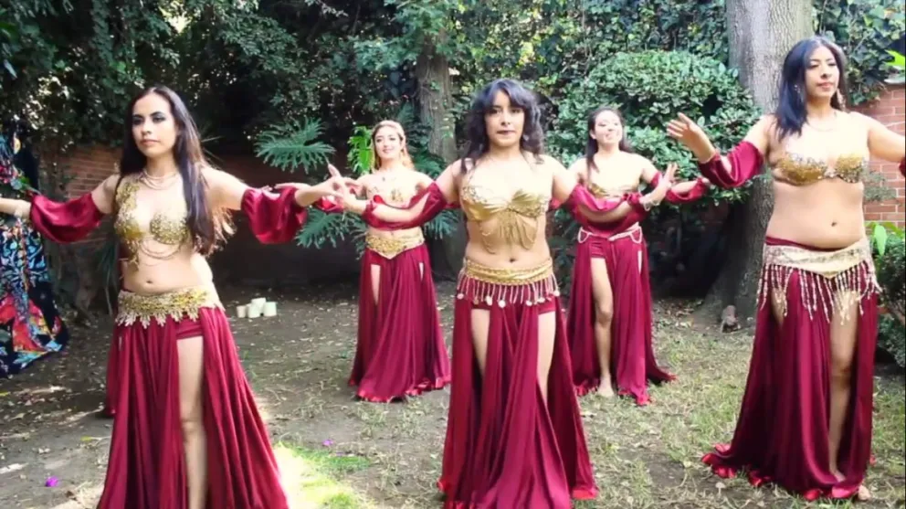 Danza árabe: se lesionó mientras ensayaba una coreografía y tendrán que indemnizarla