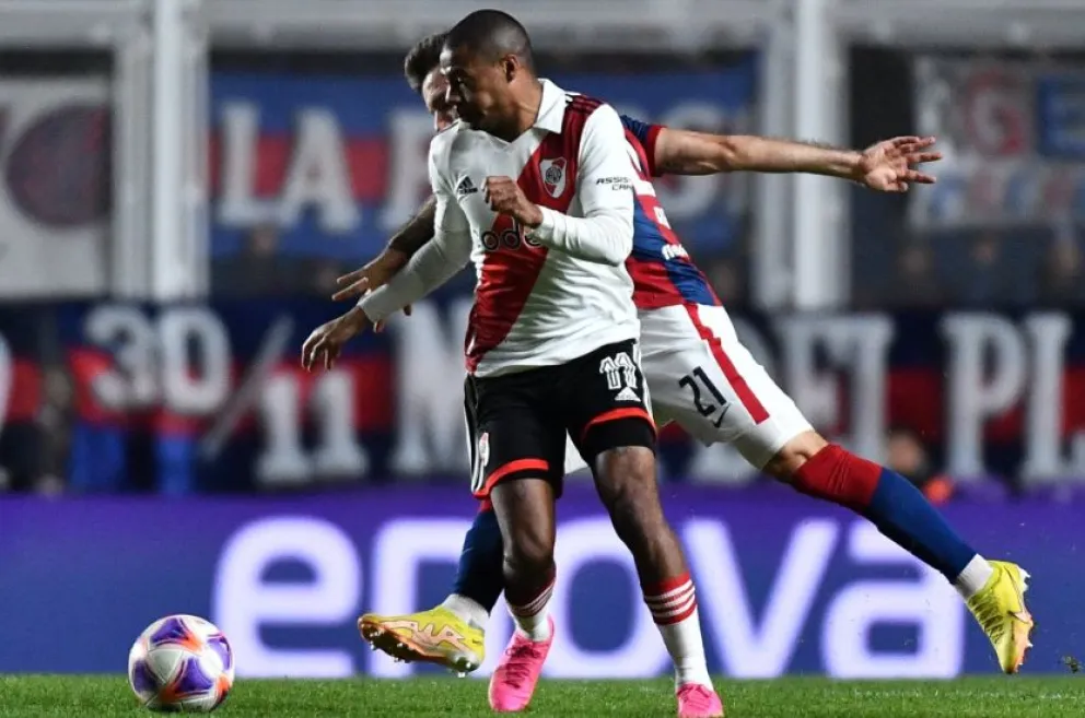 River no salió del cero y no pudo asegurar el primer puesto