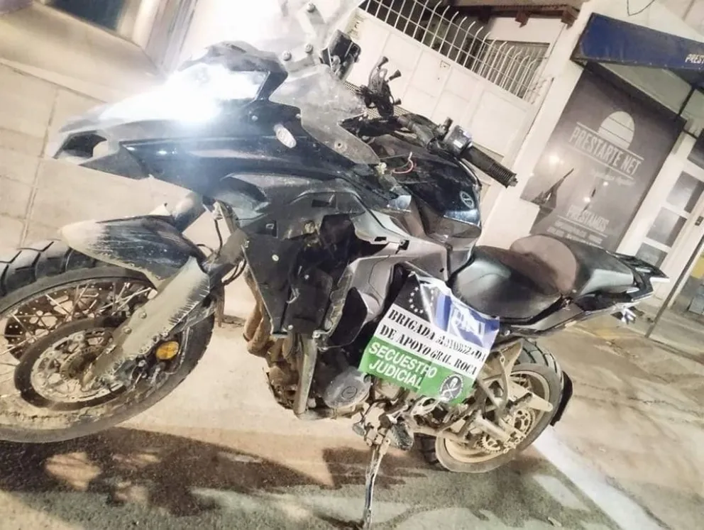 Circulaba en una moto robada y quedó detenido 