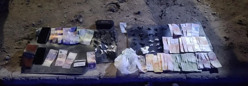 Los atraparon en la madrugada haciendo delivery de cocaína y marihuana