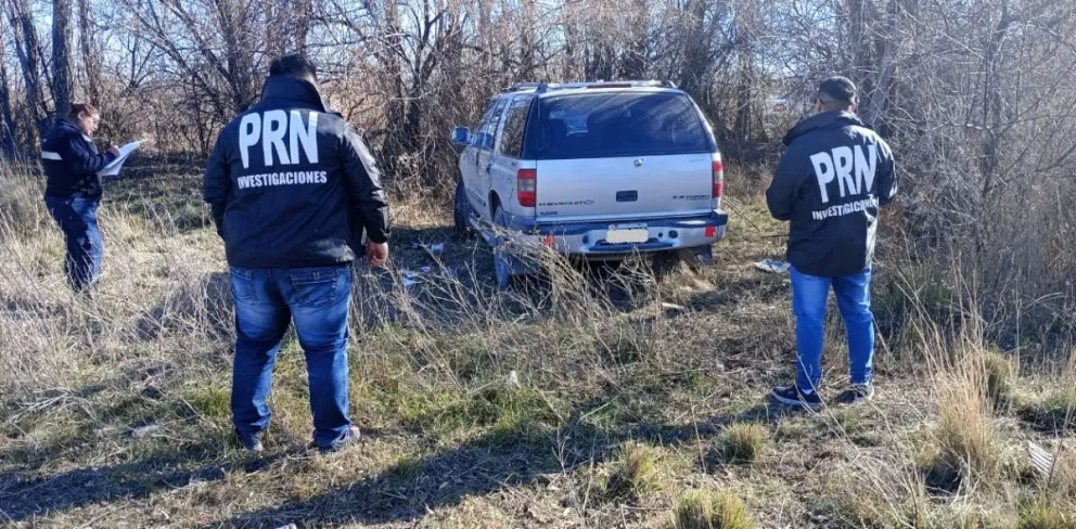 Encuentran en Allen una camioneta robada en Roca