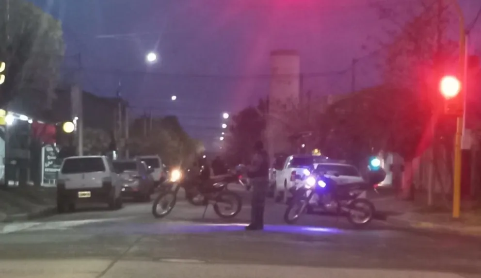 Un Policía de franco frustró el robo de un auto 