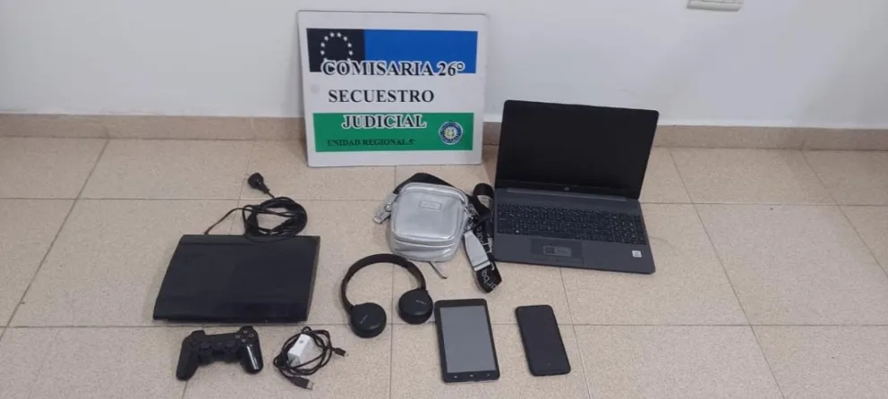 Había robado una notebook, una PlayStation y fue detenido luego de una persecución 