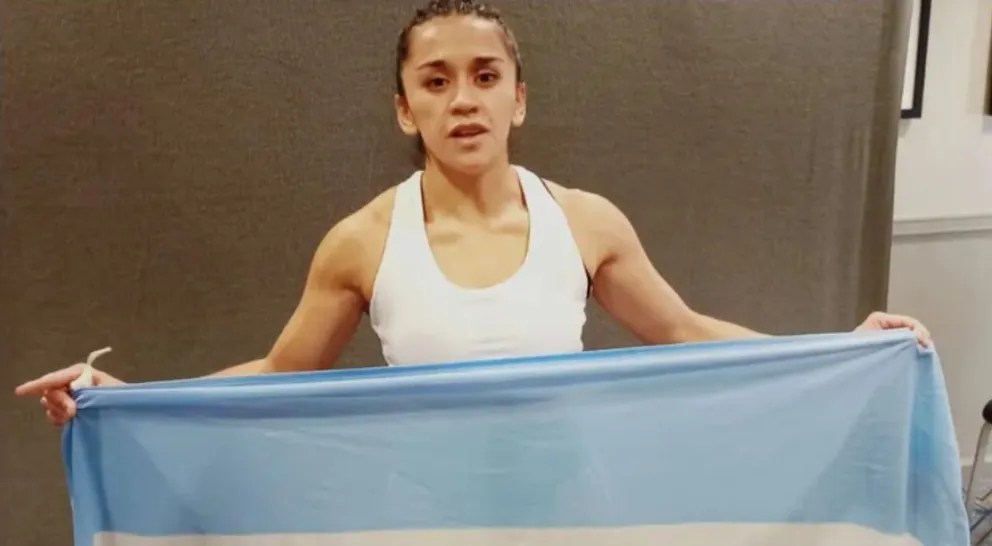 Laura Valdebenito, la boxeadora de Mainqué que peleará mañana en Inglaterra 