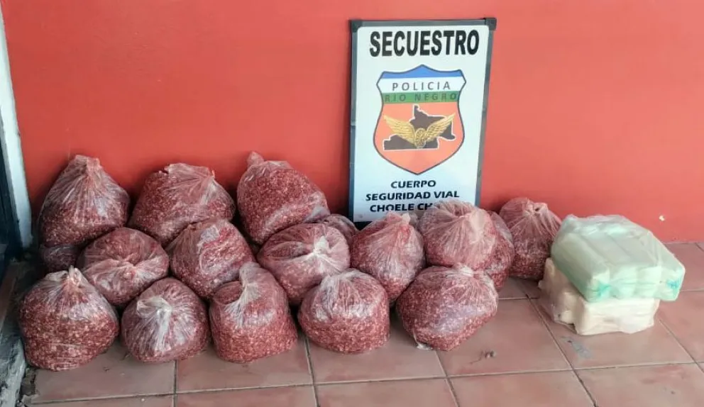 Lo atraparon con una gran cantidad de bolsas con carne picada 