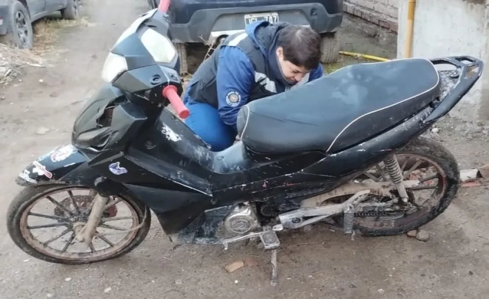 Intentó esquivar un control policial: un poco más que flojo de papeles