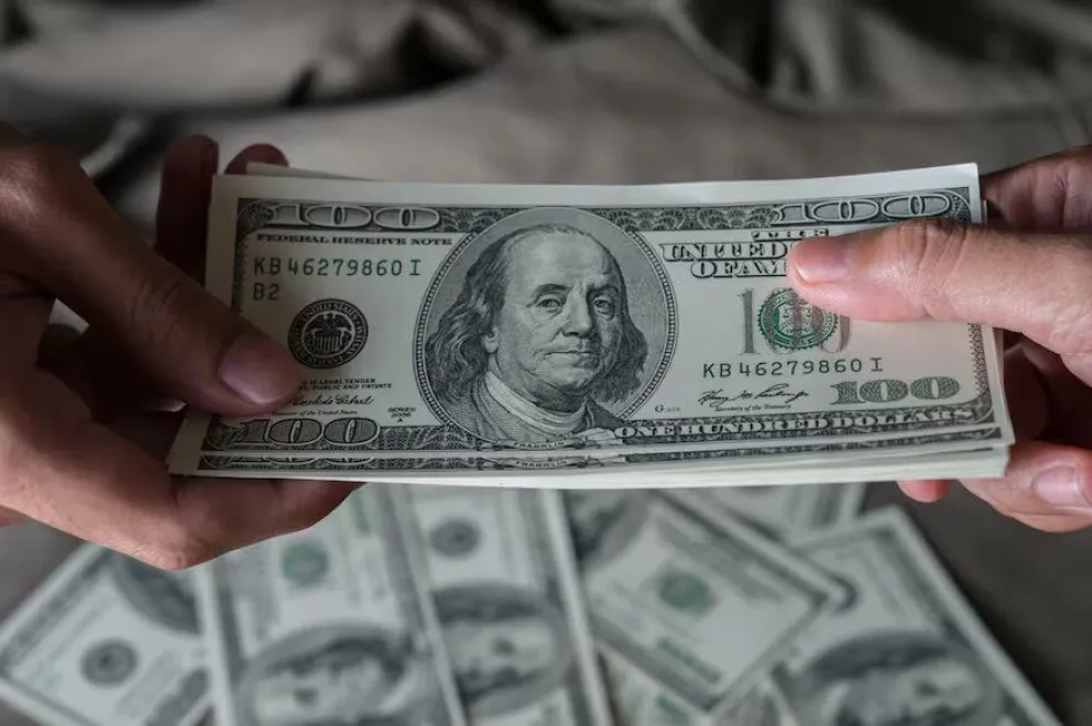Dólar blue: a cuánto cerró hoy, lunes 17