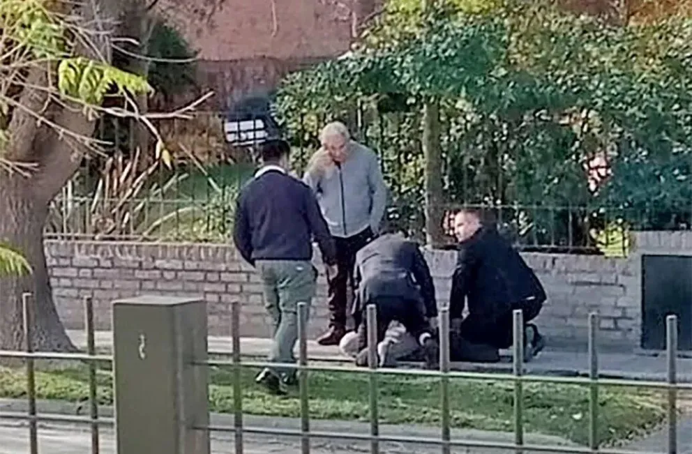 Vecinos organizados redujeron a un delincuente y lo entregaron a la policía 