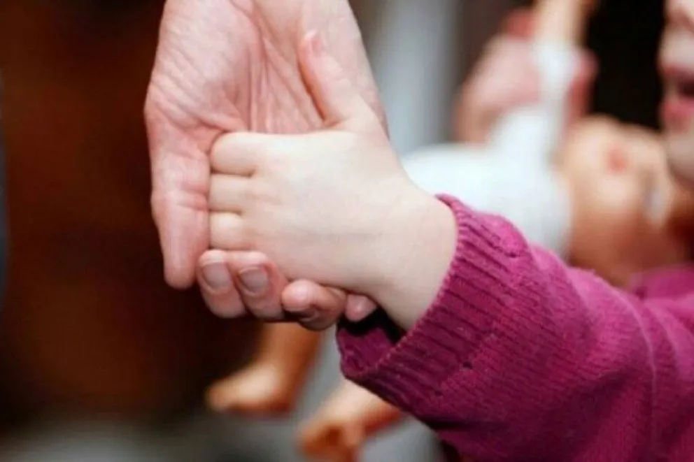 Los hermanitos necesitan un hogar transitorio y continuar con sus rutinas escolares. (Foto: web)