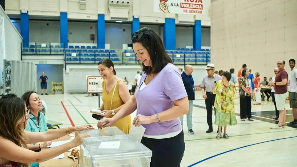 España elige presidente, con la derecha como favorita