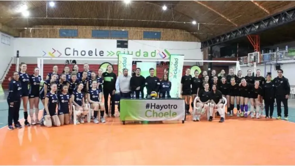 Choele Choel recibió a la Selección Argentina de vóley