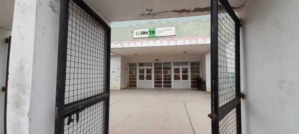 Una menor ingresó armada a la Escuela Secundaria 19 de Viedma