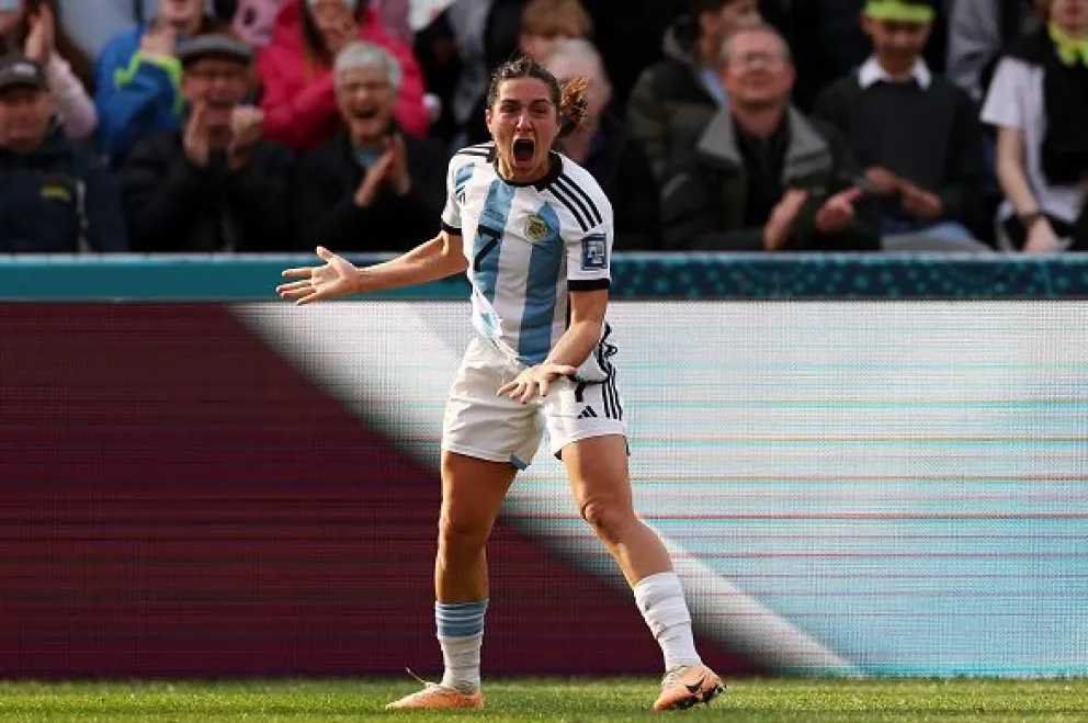 “Pusimos garra y corazón como demanda esta camiseta”, Romina Núñez autora del empate
