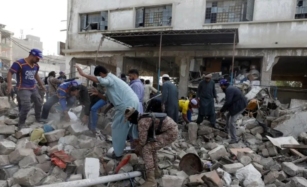 Pakistán: al menos 40 personas murieron por la explosión de una bomba 