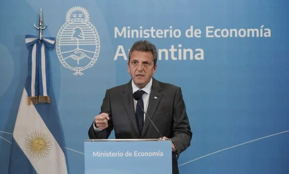 Massa: "No se va a usar un solo dólar de las reservas" para pagar al FMI