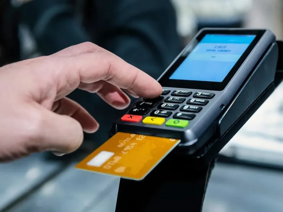 Aumentan las compras con tarjeta de crédito y se priorizan los planes de pago en cuotas