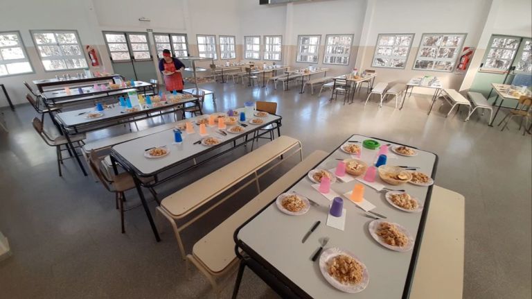 Reclaman que en Roca hay once comedores escolares sin alimentos frescos