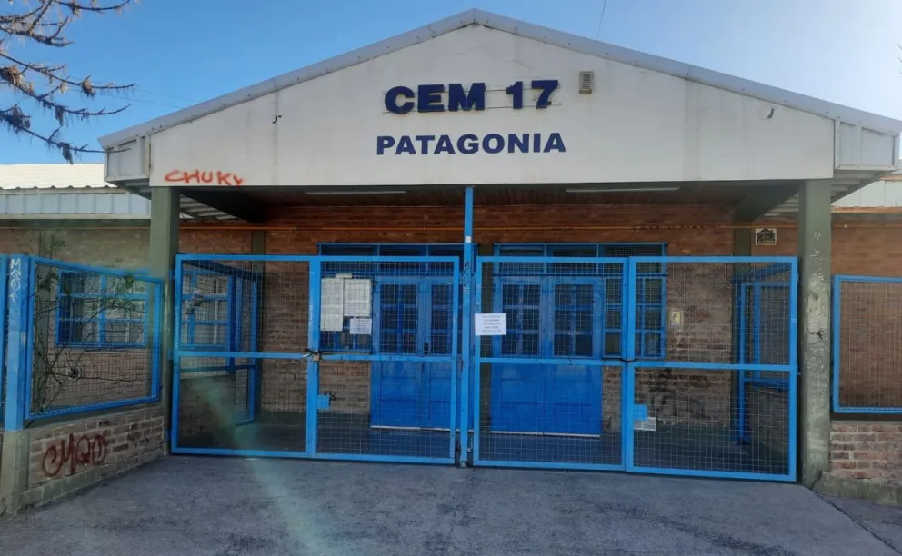Sin clases en la ESRN 17 por problemas con la red de gas