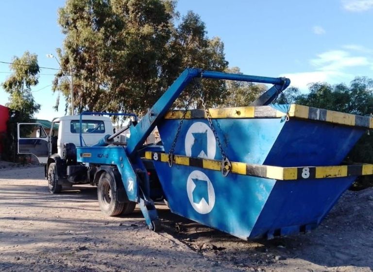 Comenzó la distribución de contenedores azules en el barrio La Rivera ...