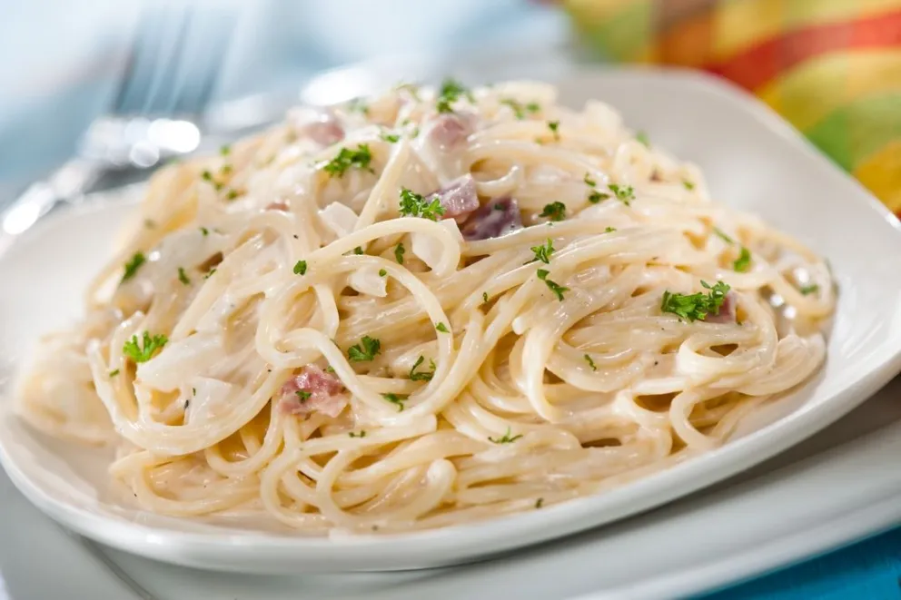 Resolvé tu próxima comida en pocos minutos: hacé pasta carbonara 