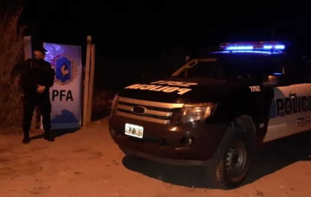 La Policía Federal detuvo a dos sujetos por venta de drogas en Roca 