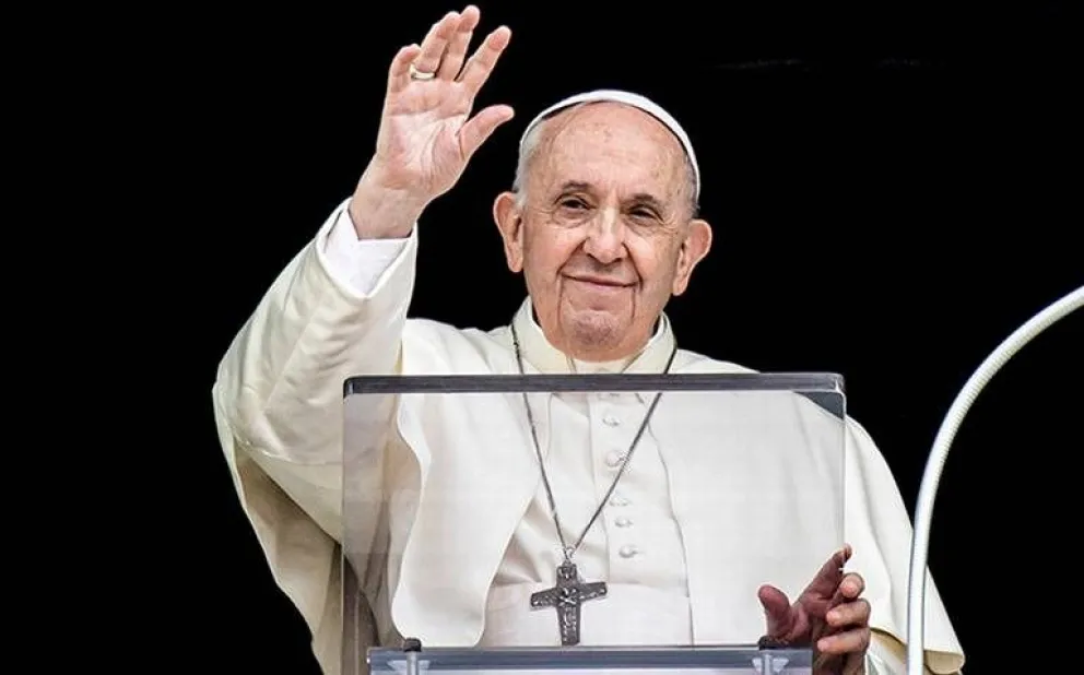 El Papa Francisco aseguró que "la Iglesia está abierta a todos, también a los homosexuales"