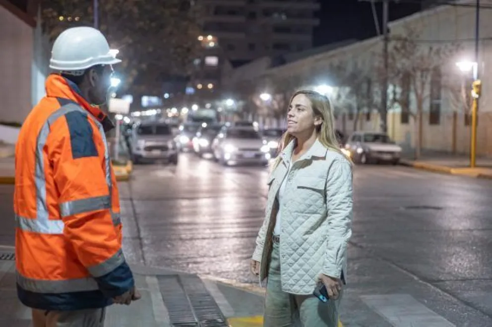 Se colocaron nuevas luminarias en el centro de Roca