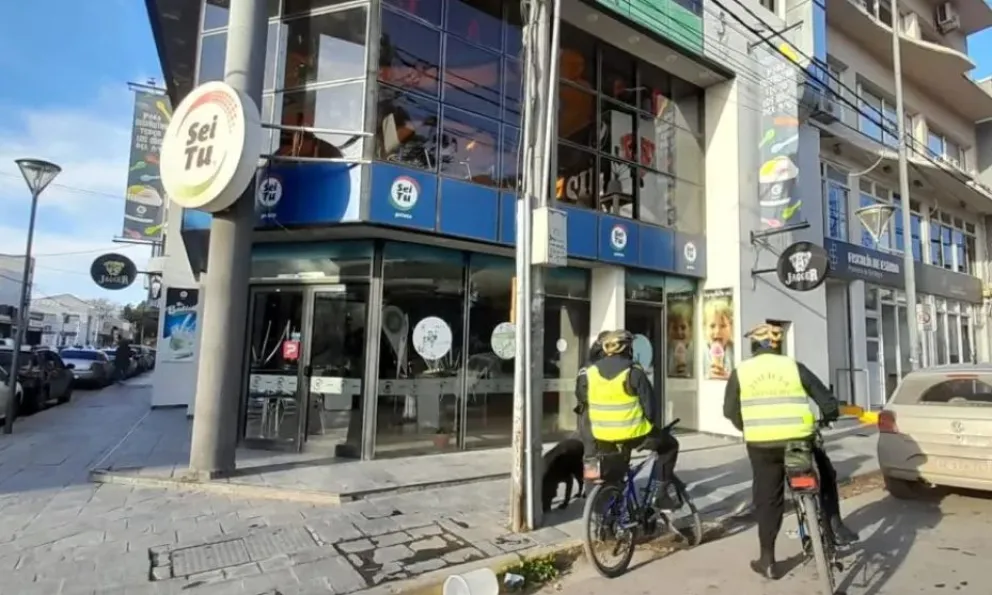 Atraparon a un roquense que había robado $95 mil en una heladería de Viedma 