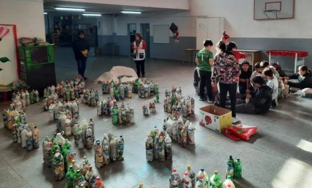 “Reciclá y Viajá”:  se logró recolectar 9.056 Ecobotellas, lo que representa 1.980 kg de plástico recuperado