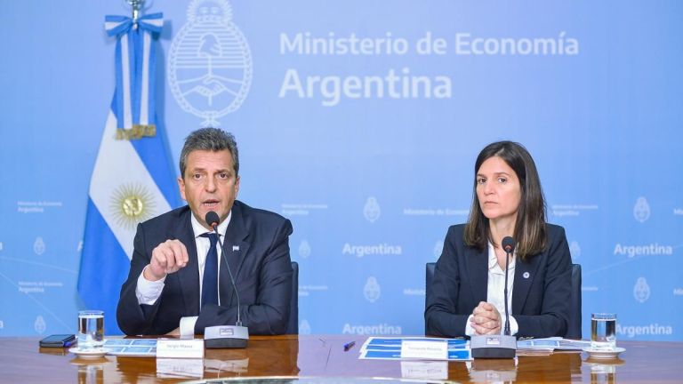 Las jubilaciones subirán 23,29% por movilidad y habrá un bono durante tres meses