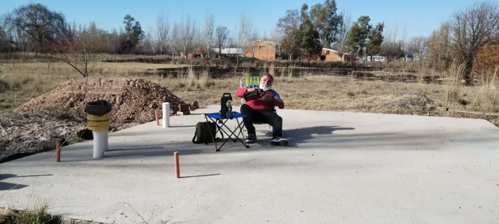 El irónico posteo de un vecino estafado por AZ Construcciones: “disfrutando en mi casita virtual”