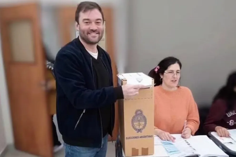 Votó Mariano Lavín: reflexionó sobre sus posibilidades ante las fórmulas nacionales