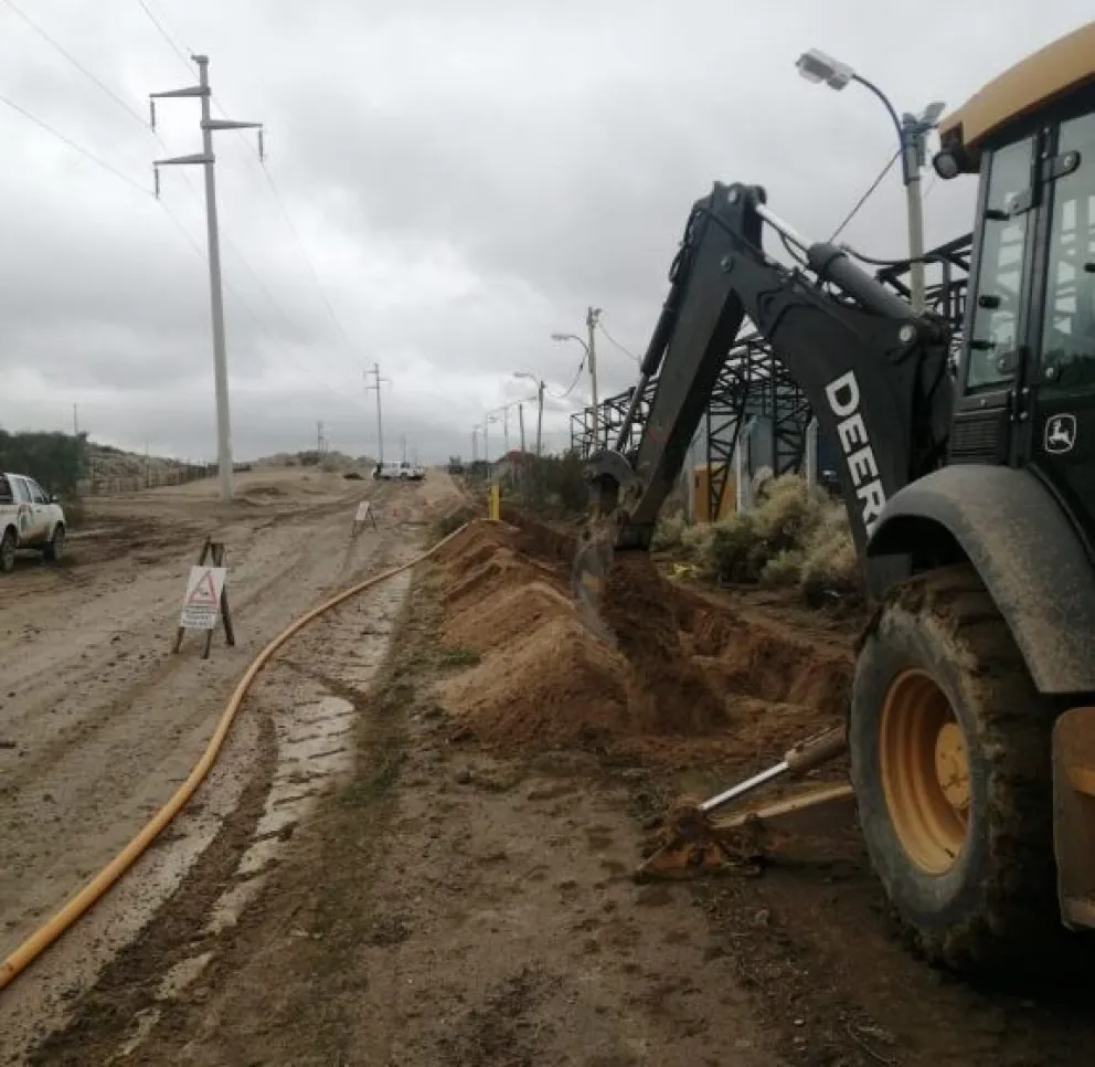 Avance de la obra de red de gas beneficia a empresas del Parque Industrial en Roca