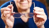 PAMI: cómo gestionar los anteojos sin cargo para jubilados y pensionados 