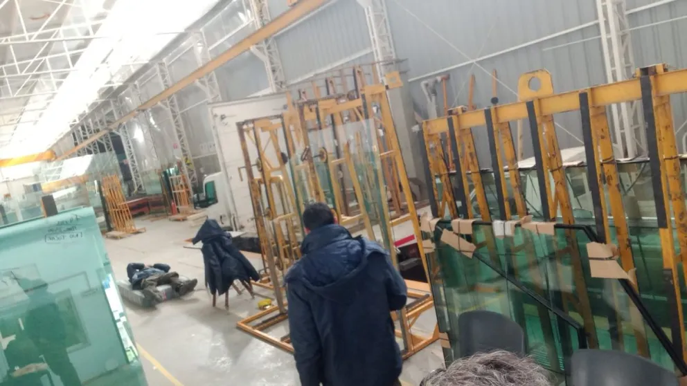 VIDEO: Trabajadores ocupan "pacíficamente" su lugar de trabajo en protesta contra decisiones de la justicia