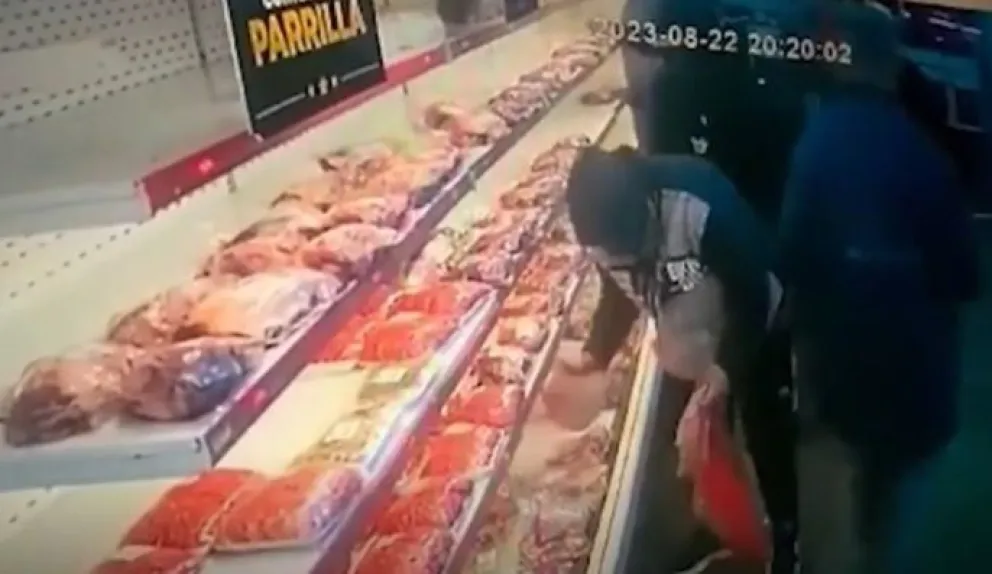 Detienen a hombre por tenencia ilegal de armas luego de participar del saqueo a una carnicería