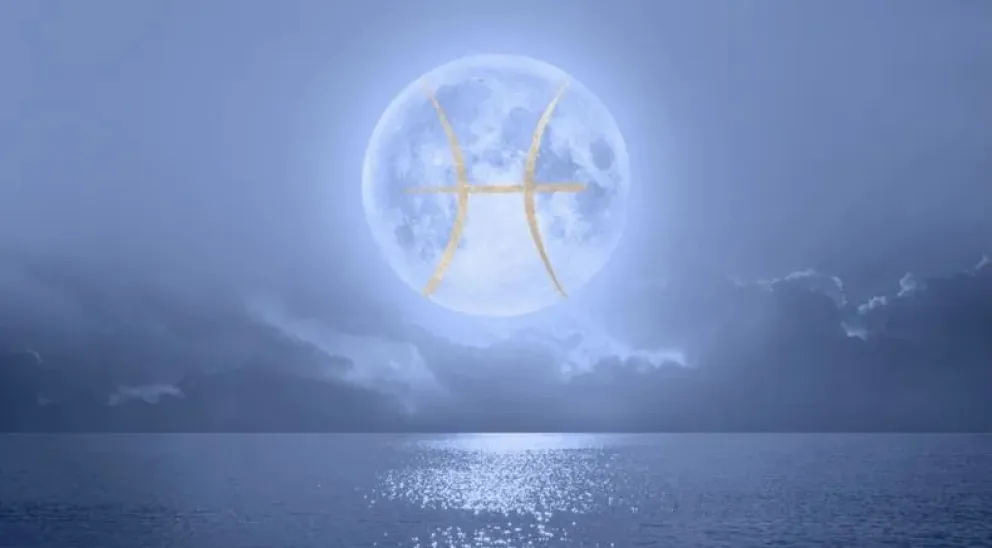 Luna llena en Piscis: cómo elevarnos ante las dificultades