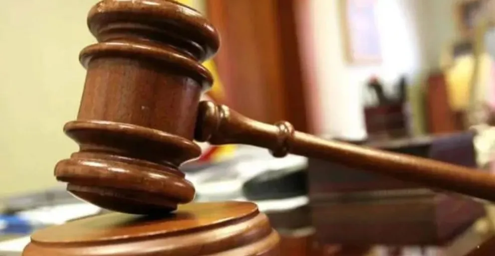 Condenan a albañil por promover saqueos en redes sociales