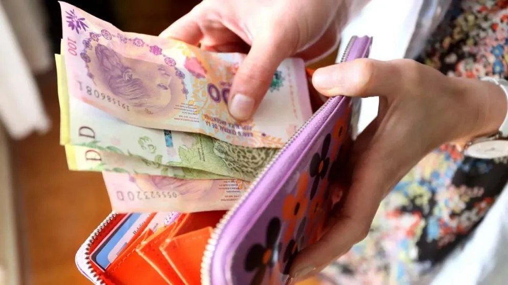 Se conoció el cronograma de pagos para estatales: comienza el 2 de septiembre