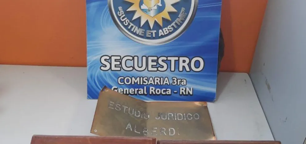 Justo en su día: hay dos detenidos por robo de placas de abogados