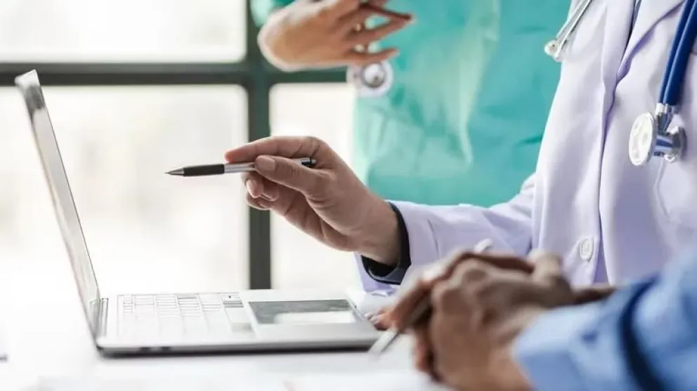 Prepagas anuncian aumento a pesar del congelamiento 