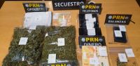 Desmantelan punto de venta de drogas en Fernández Oro
