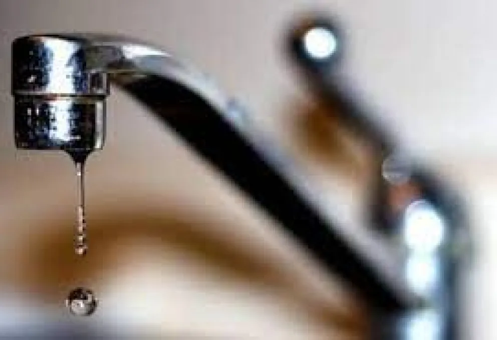 Volvió el servicio de agua en Roca tras acto de vandalismo 